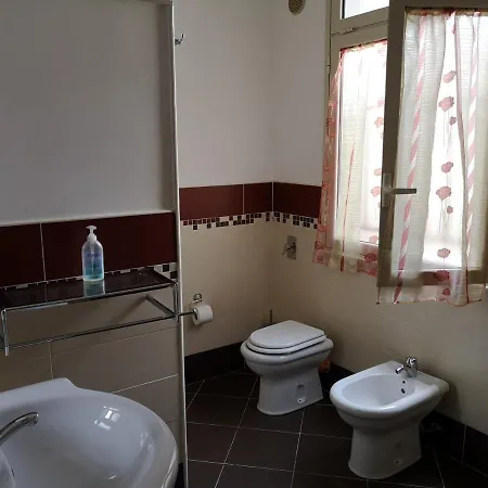 Vacanze Vito E Alessia 96-01 Pa 아파트 *