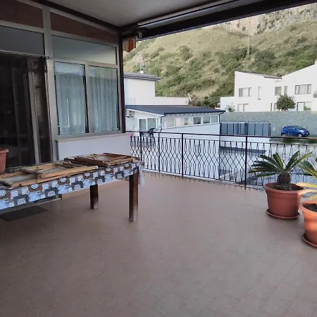 Vacanze Vito E Alessia 96-01 Pa 아파트